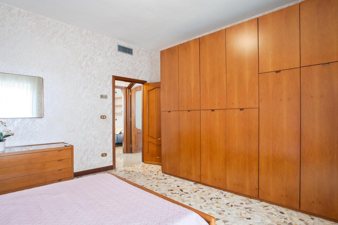 Pane & Pomodoro Beach Roomy Flat Bari Exterior photo